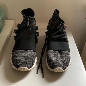 Adidas Men's Originals Tubular Doom Primeknit Black & White